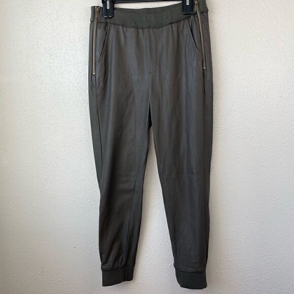 Forever 21 Faux Leather Pants Size L EUC - Picture 1 of 6